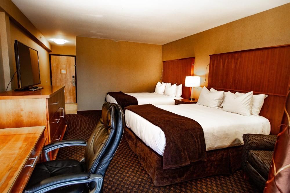 Executive Queen Room with Two Queen Beds interior